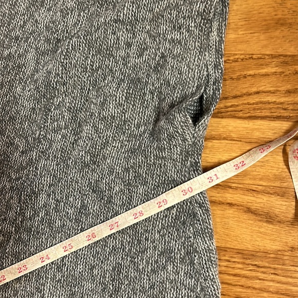 Luca Vanucci Italian Boxy Gray Turtleneck Short Sleeve Sweater - Picture 4 of 7